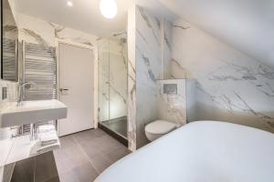 Hotels Holiday Inn Paris - Gare de Lyon Bastille, an IHG Hotel : photos des chambres