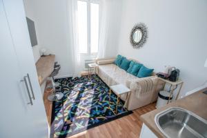 FABULOUS !!APARTMENT A FRONT OF LEGENDARY MONTE CARLO BEACH and TENNIS CLUB !