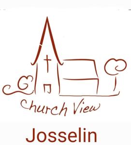 Maisons de vacances JOSSELIN CHURCH VIEW . : photos des chambres