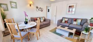 Heart of Inverness-city apartment