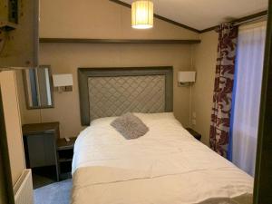 Troutbeck Hot Tub Lodge 4