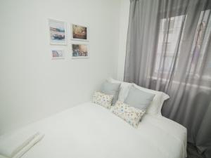 OPORTO GUEST Amparo Dollhouse