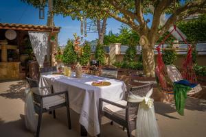 Venetian Hill House by "elite"