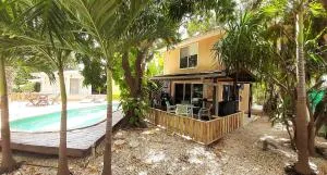 Appartement met zwembad en prachtige tuin - Julianadorp