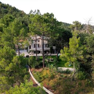 Maisons de vacances Les Hauts du Marquet Gite 5 Epis Grande Capacite en Cevennes 18 personnes : photos des chambres