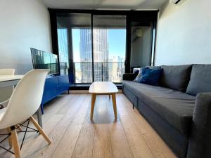 Readyset Apartments at Empire