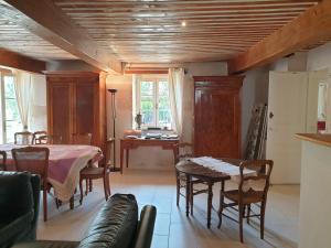 Maisons d'hotes Les Ecuries : photos des chambres