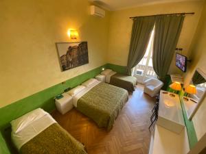 Double or Twin Room with Private External Bathroom room in Artua'&Solferino-Mezza Pensione-Parcheggio