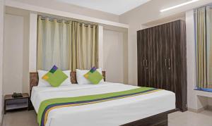 Treebo Diamond Residency - DDPK Inn