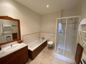 B&B / Chambres d'hotes La Maison du Bonheur : photos des chambres