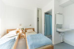 Auberges de jeunesse Auberge des dunes - Reves de mer : Chambre Double avec 2 Lits Doubles