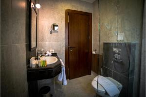 Khan Khediwe Hotel