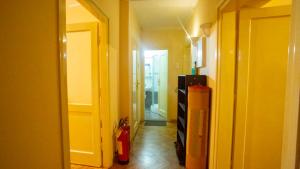 Private cozy room 2 with shared kitchen in appartment