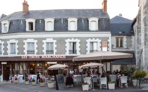 Hotels Relais des Trois Chateaux Hotel-Restaurant : photos des chambres