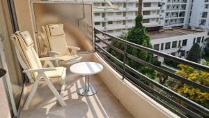 1 mn CROISETTE près Martinez