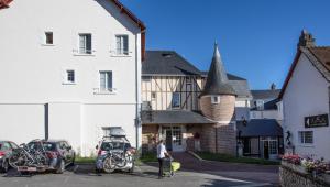 Hotels Relais des Trois Chateaux Hotel-Restaurant : photos des chambres