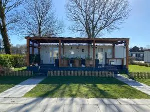 Cheerful and relaxing chalet Viena(Park deHorn824) - Oudkarspel