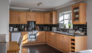 Gleneagle River Apartments