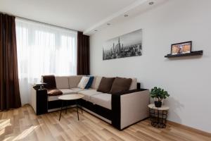 Family Apartment Saska Kępa by Renters