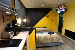 Appartements Capstay Color Valenciennes & Netflix : photos des chambres