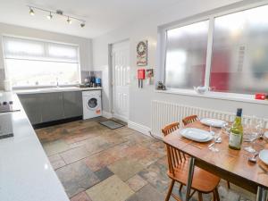 1 Braeside