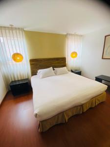 Hotel Retiro 84 by MIJ