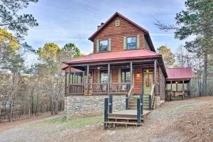 Broken Bow Cabin with Deck, Hot Tub and Fire Pit! - Hochatown