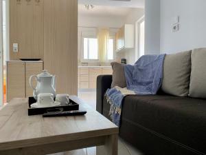 Peaceful Apartment in Nature, with Yard - El Greco Apartments No 3