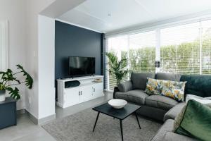 Kingswood Manor No.17