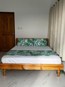 Western Ocean Breeze Self Catering