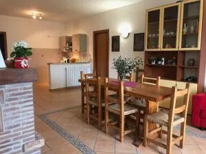 La Casa di Demetra. Un Paradiso tra gli Olivi. - Guardea