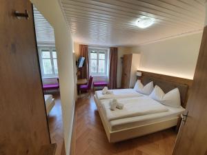 Standard Twin Room room in Waldhotel Unspunnen