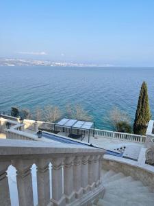 Villa Isabella - Luxury with style right next to the beach, private pool and sea view