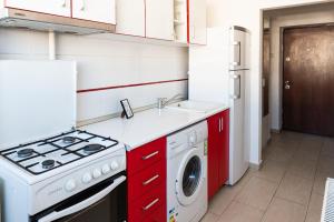 Chic 2-Room Apartment in the Heart of Bucharest with Amazing View