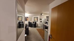 Comfy 2BD & 1BA City Centre Luxury with Free Parking
