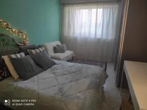 Pleasant house with garden!! - Áyios Yeóryios