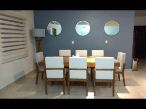 Big House Pool Grill, 4 Bedrooms 12 ppl AC Ocean view TV WIFI