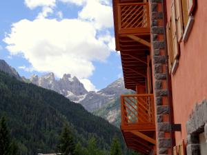 Triple Room with Mountain View