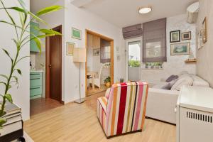 Beautiful Tiki Apartment