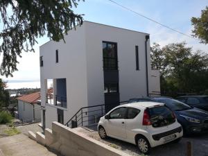 Apartment in an urban villa Kraljevica