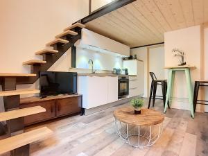 Cannes centre - Superb studio with mezzanine