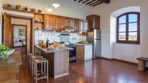 CASALE LE TRE QUERCE 8&1, Emma Villas