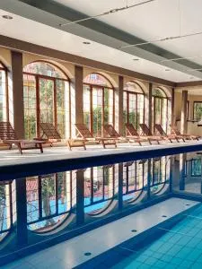 Hotel Konradówka Wellness & SPA - 300 metrów do centrum - Мілков