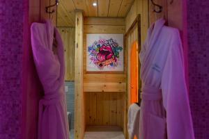 Domaine de lAuthentique Cabanes dans les arbres