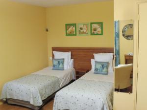 Hotels Auberge De Launay : photos des chambres