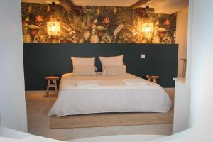 Suite Luxueuse Jacuzzi SUITE AMANTIS By Noma