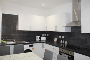 Beautiful, Spacious, Old Trafford home