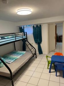 Sions große Ferienwohnung Ferienwohnung mit 3 Schlafzimmer, 2 km bis zum Europapark Rust