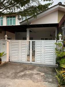 Rumah Armand Masjid Tanah 4Bilik 3Bilik Air Fully Aircond Masjid Tanah Melaka MT9