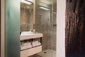 Hotels Hotel Le Colombier : photos des chambres